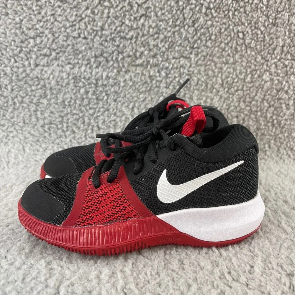 Nike Zoom Assersion Kids 10.5C‎ Black Red Basketball Mid Top Shoes 918384-009